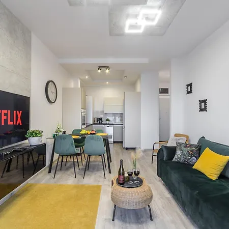 Lumina I 2-room With Parking I Balcony I Near Atlas Arena