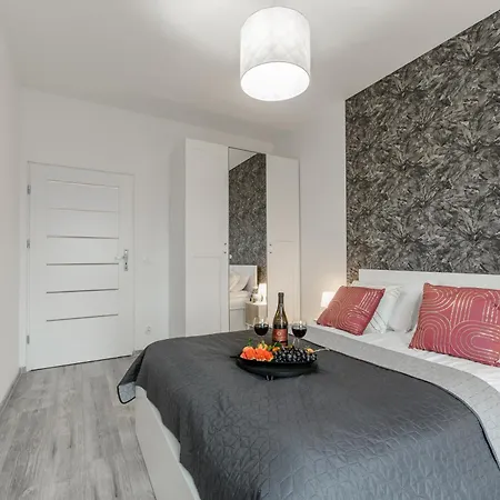 Lumina With Parking Near Atlas Arena Apartman Łódź