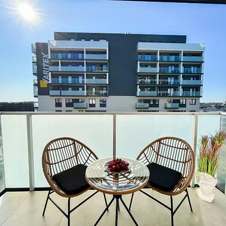 Apartment Lumina With Parking Near Atlas Arena *