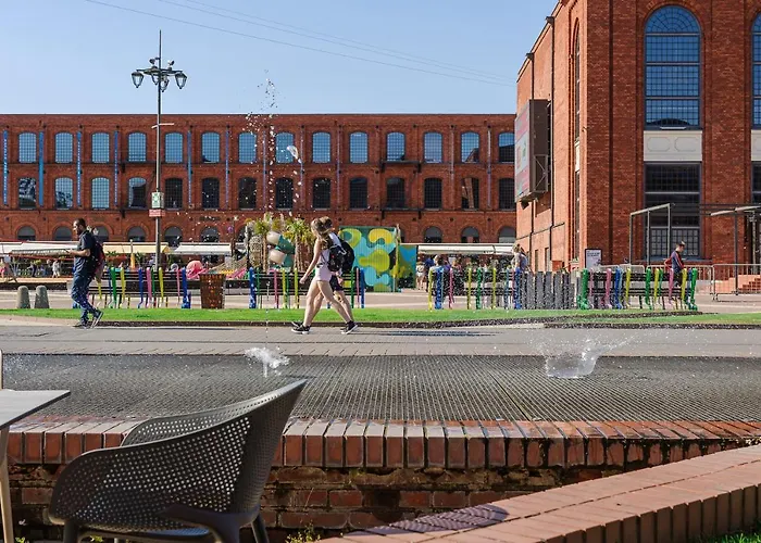 Lumina With Parking Near Atlas Arena Lejlighed *