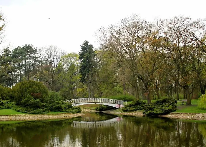 Lumina With Parking Near Atlas Arena