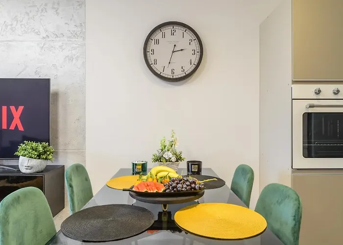 Apartamento Lumina With Parking Near Atlas Arena