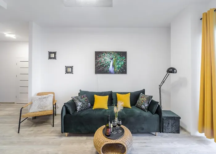 Lumina With Parking Near Atlas Arena Apartamento *