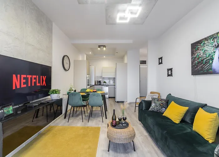 Lumina With Parking Near Atlas Arena